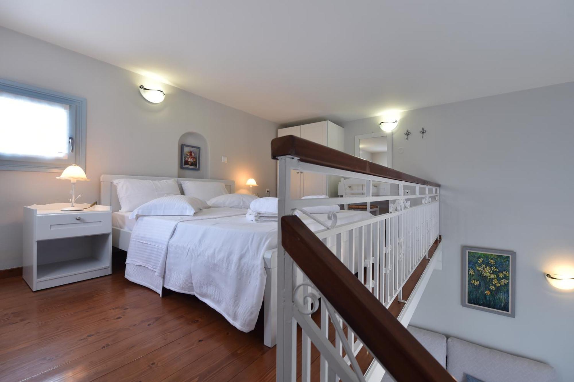 Tonia Apartments Paros Chrisi Akti  Exterior photo